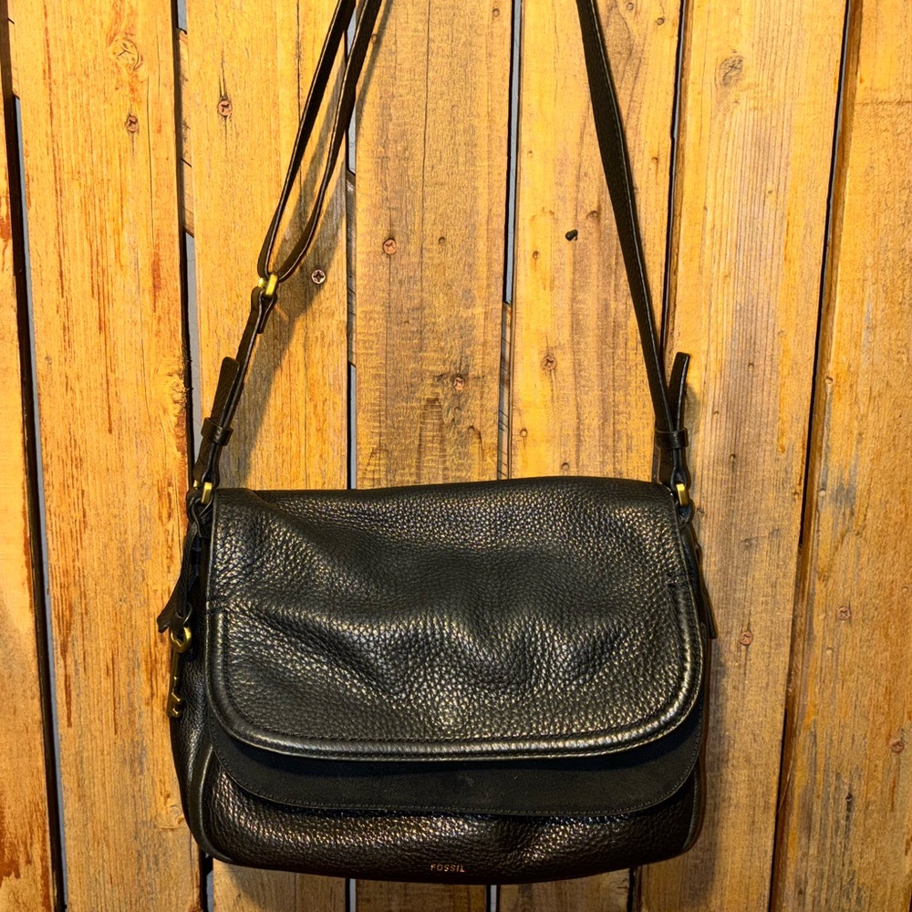 Fossil Black Pebbled Leather Crossbody Shoulder Bag